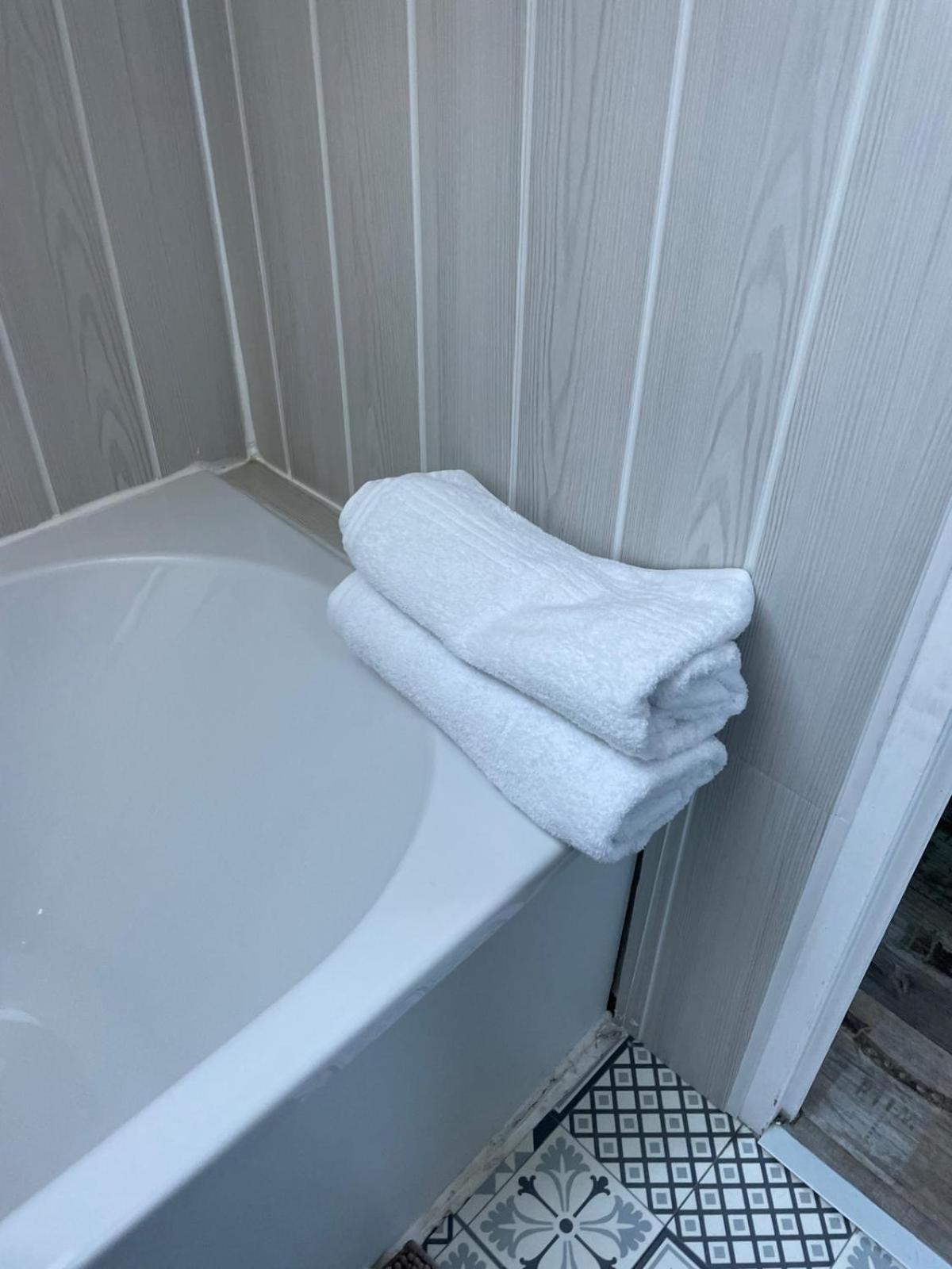 Le Bali Apartment Безансон Екстериор снимка